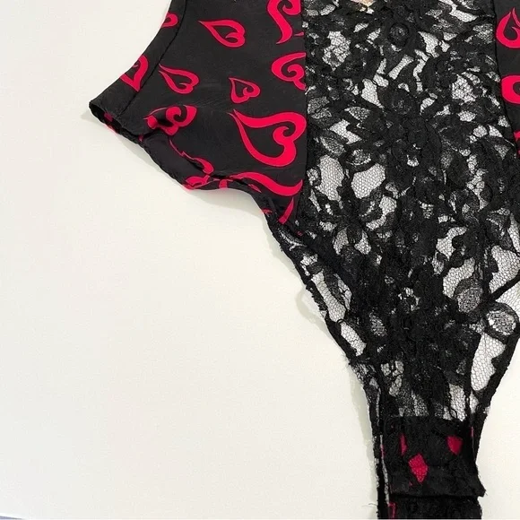 Victoria’s Secret Vintage Gold Label Silk Lace Heart Teddy Bodysuit Black Red